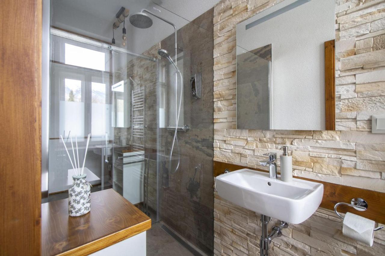 Apartman Srnka S Vyhladom Na วิสโซเค ดาตรี ภายนอก รูปภาพ